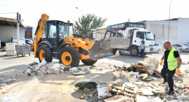 Ata Sanayi'de temizlik mesaisi
