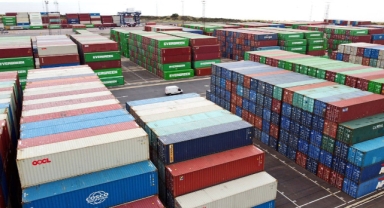 Dış ticaret açığı Temmuz'da geriledi