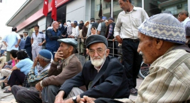 Emeklilikte maaş sistemi değişiyor! 