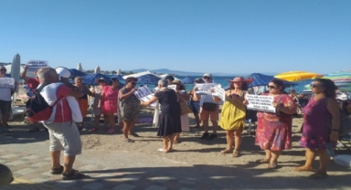 Foça’da sahil işgali protestosu: “Kıyı ve sahil işgallerine son verin” 