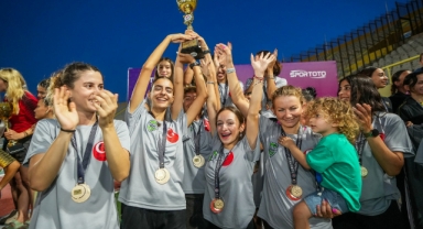 Gaziemir’in amazonları yeniden Süper Lig’de