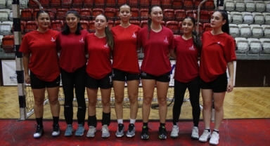 Hentbolun yeni yıldızları Büyükşehir altyapısından