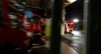 İzmir'de feci yangın: Kaçak göçmenleri taşıyan otobüs alev alev yandı! 