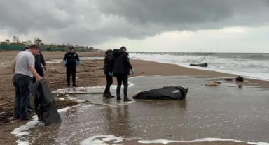İzmir Foça'da denize giren bir adam hayatını kaybetti 