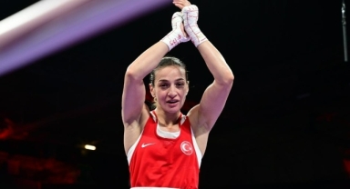 Milli boksör Çakıroğlu'ndan Paris 2024'te gümüş madalya