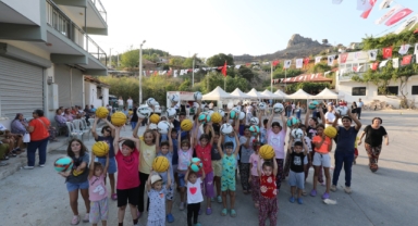 Sokak Senin dayanışma için Sancaklı’da : Yangın yerinde umutlar yeniden yeşeriyor