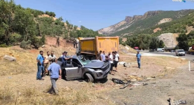 Tunceli’de korkunç kaza: 2’si ağır 7 yaralı