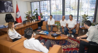 Başkan Mutlu’dan örnek temizlik çalışanlarına teşekkür