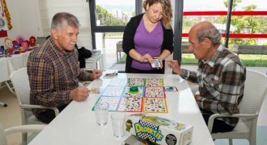 Gaziemir Belediyesi’nden alzheimer hastalarına tam destek