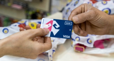 İBB'den 14 bin öğrenciye 35 milyonluk destek