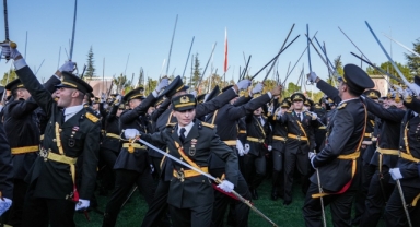 İddia: 'Mustafa Kemal'in askerleriyiz' diyen teğmenlere soruşturma