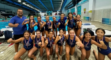 İzmir'in kızları Türkiye şampiyonu