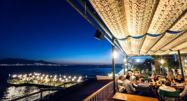 Karşıyaka’nın simgesi ‘Dante’ yeniden hizmete açıldı