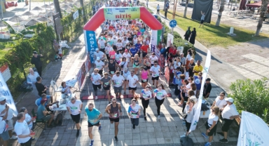 Urla'da Bir'İZ Koşusu Urla Kum Denizi’nde gerçekleşti