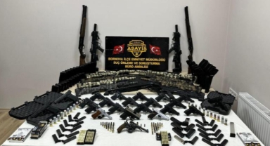 Yasa dışı silah ticaretinde 3 tutuklu