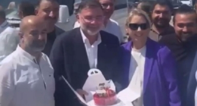 Yerel yönetimlere eleştiriyle başladı, kutlamayla bitti: 