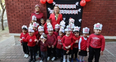 Başkan Mutlu miniklerin bayram coşkusuna ortak oldu