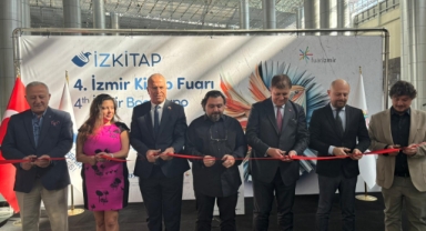 Başkan Tugay, 4. İzmir Kitap Fuarı'nın açılışını yaptı