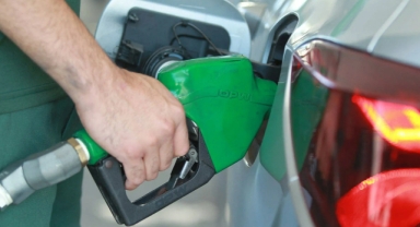 Benzine yeni zam yolda