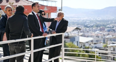 Bornova’nın yolları hızla yenileniyor