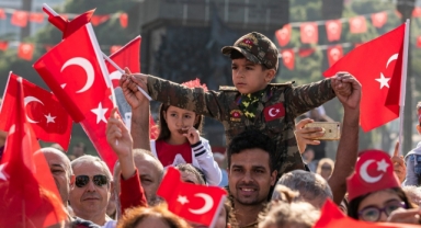 Dev Türk bayraklı kortej, fener alayı ve törenler... İzmir, 29 Ekim'e hazır! 