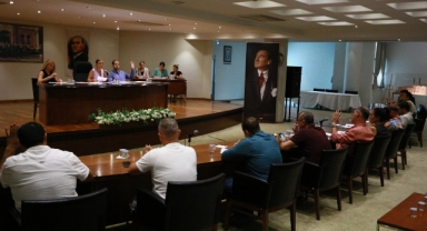 Efes Selçuk Belediye Meclisi’nde gündem eğitim