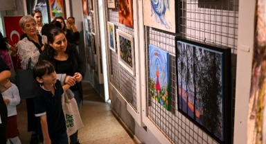 Ekim Geçidi 23. Yıl Sergisi Bornova’da sanatseverlerle buluştu