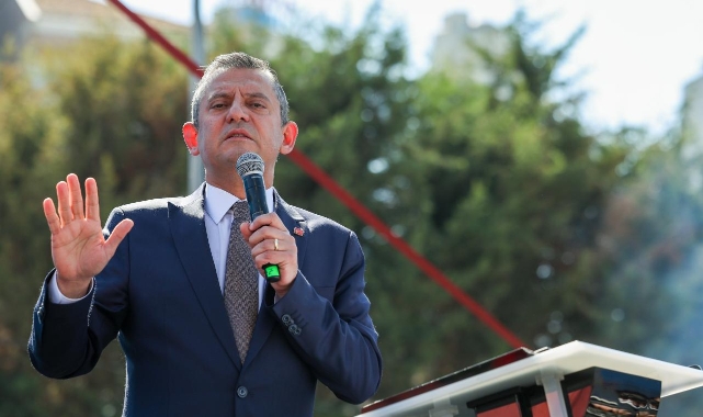 Esenyurt'ta halk, Ahmet Özer'e destek için toplandı!