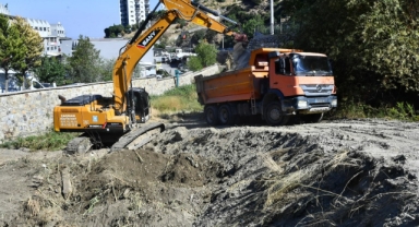 İzmir'de su baskını için önlemler alındı: Dereler kışa hazır!