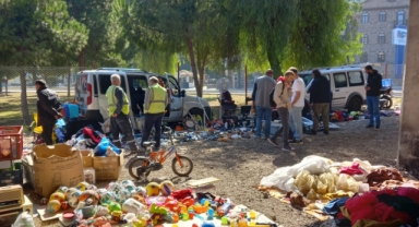 İzmir'in yeni pazarında, yetkililerden yardım talebi!