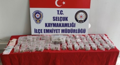 İzmir Selçuk'ta polis aramasında 428 gram skunk ele geçirildi!