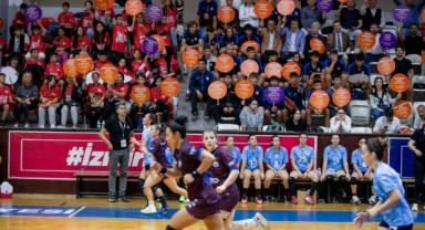 İzmir tribünlerinden güçlü toplumsal cinsiyet eşitliği mesajı: “Sözlerimizle Eşitliği İnşa Ediyoruz”