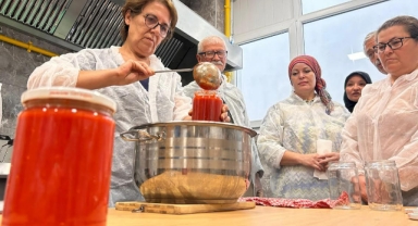 Kadınların emeği sosyal dayanışmaya dönüşüyor