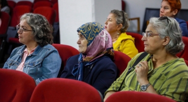 Karşıyaka Belediyesi’nden kadın girişimcilere dijital destek