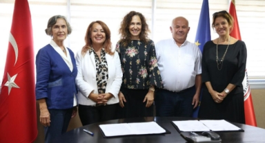 Karşıyaka’da ‘ileri yaş’ için örnek iş birliği sürüyor