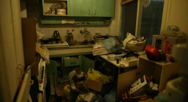 Konak’ta çöp ev mesaisi: Bir evden 10 ton atık çıktı!