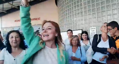 Konak’ta gerginlik sona erdi: Başkan Çınarlı’ya alkışlı karşılama!