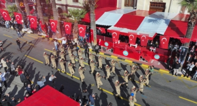 Manisa'da 101'inci yıl coşkusu!