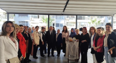 MHP'li İzmirli kadınlardan kansere karşı etkinlik: Erken teşhis hayat kurtarır