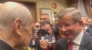 MHP lideri Bahçeli, Davutoğlu’nu övdü: “Türkiye’nin birikiminize ihtiyacı var”