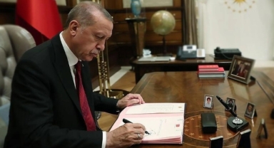 Resmi Gazete'de yayımlandı: Erdoğan'dan bakanlık ve büyükelçiliklere yeni atamalar