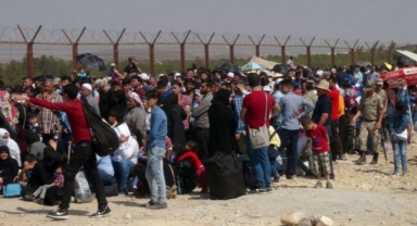 Resmi Gazete’de yayımlandı: Sığınmacılar 6 ay izinsiz çalışabilecek! 