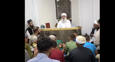 Roman mahallesine cemaat eli