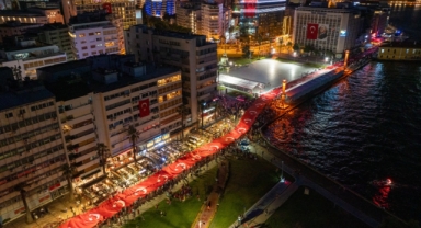 Tüm İzmir Cumhuriyet coşkusuna davetli: 350 metrelik dev Türk bayrağıyla yürünecek