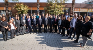 Başkan Tugay Atatürk için düzenlenen hayır yemeğine katıldı 