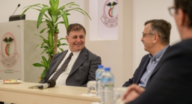 Başkan Tugay İzmir Tabip Odası’nı ziyaret etti: İzmir’de sağlıkta iş birliği dönemi başlıyor