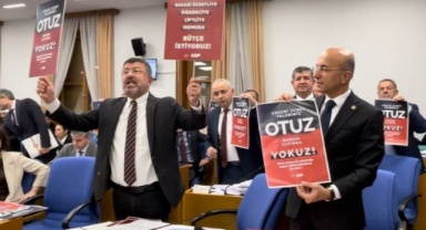 Bütçe Komisyonu’nda asgari ücret polemiği: “17 bin TL'ye geçinebilir misiniz Sayın Bakan?”