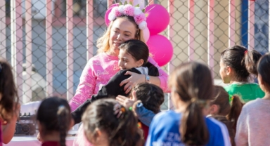 Büyükşehir Belediyesi’nden Basmane’de Çocuk Şenliği