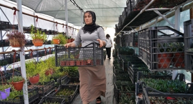 Büyükşehir'den hayata dokunan projeler... İzmir’de kadınlar yalnız değil