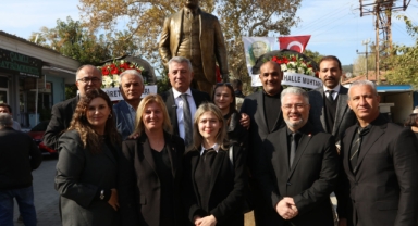 Çamlı’ya Atatürk’ün yeni heykeli dikildi